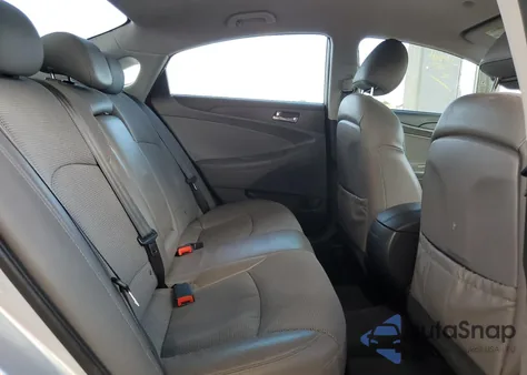 2013 Hyundai Sonata Se z USA, uszkodzony, nr VIN 5NPEC4AC7DH611648